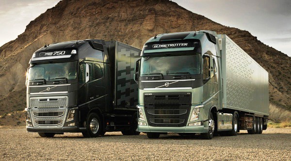 Volvo-FH-NL-truck-van-het-jaar-2014